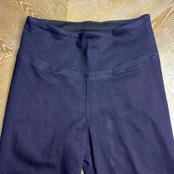 WHITE HOUSE BLACK MARKET Denim WHBM Runway Leggings 6 - Picture 9 of 10